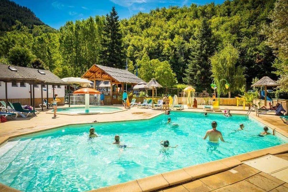 Camping 3 étoiles - Piscine - efadff in Florac-Trois-Rivières, Cevenas