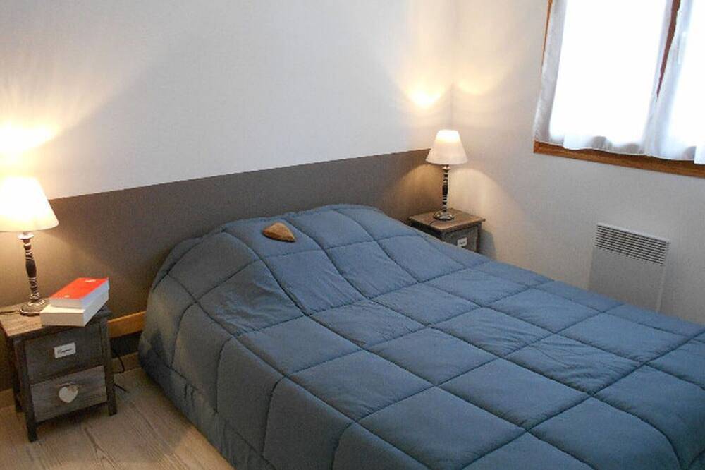 Cozy chalet with terrace for 6 people in Guillestre, Écrins National Park