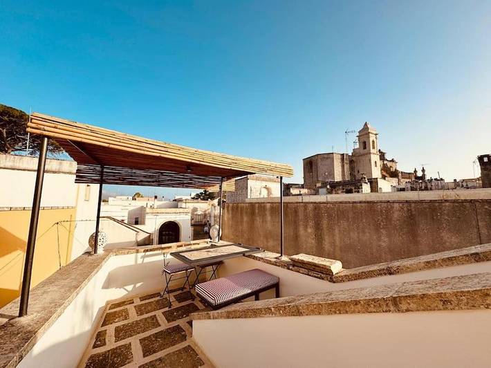 Appartamento per 4 persone, con terrazza e giardino nonché panorama a Spongano