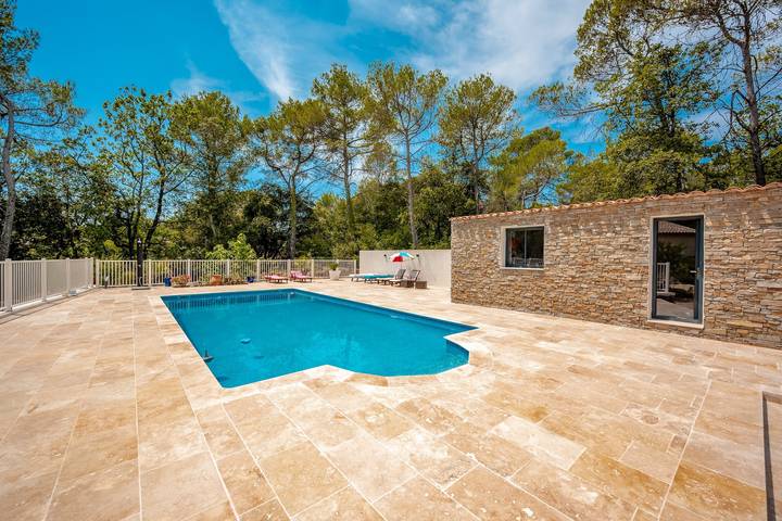 Maison de vacances pour 8 personnes, avec Terrasse ainsi que Jardin et Piscine