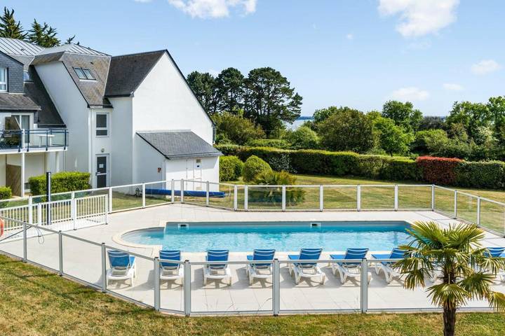 Parc de vacances pour 3 personnes, avec jardin et piscine, animaux acceptés dans le Morbihan - 2