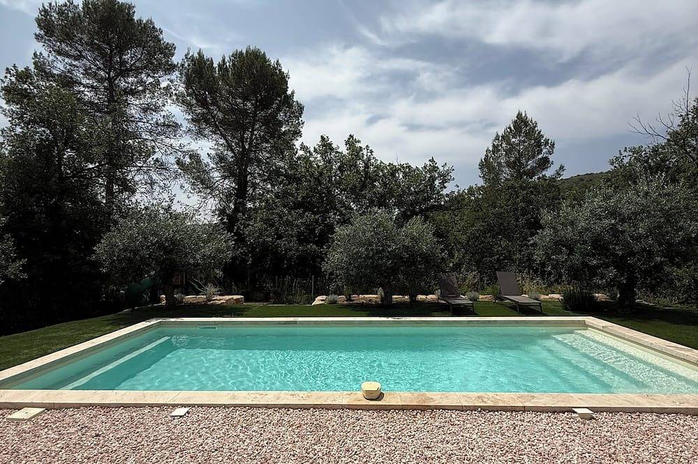 Modern villa in Provence in Le Val, Brignoles Region