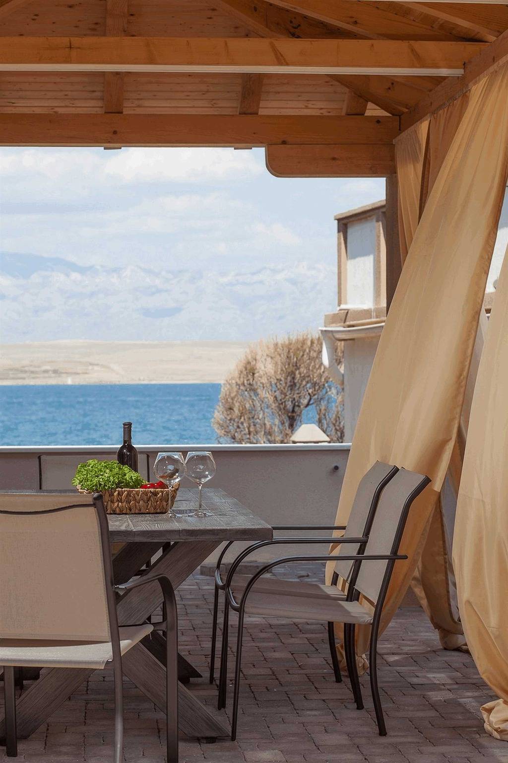 Appartamento vacanze a Vir a partire da 169€ a notte