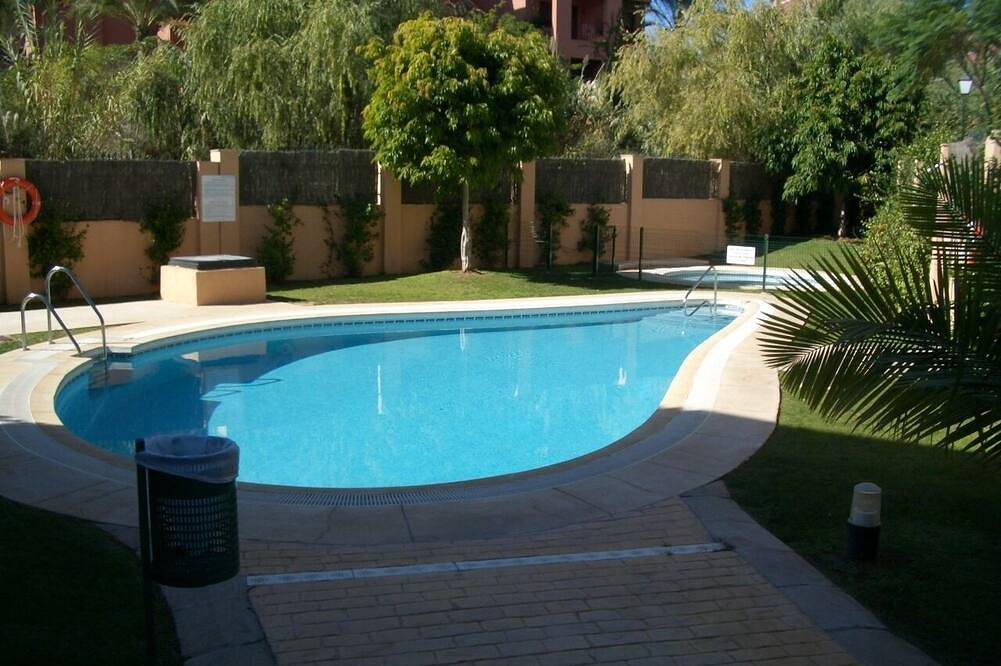 Ganze Wohnung, Marbella: Wohnung in Residenz in Las Chapas, Marbella
