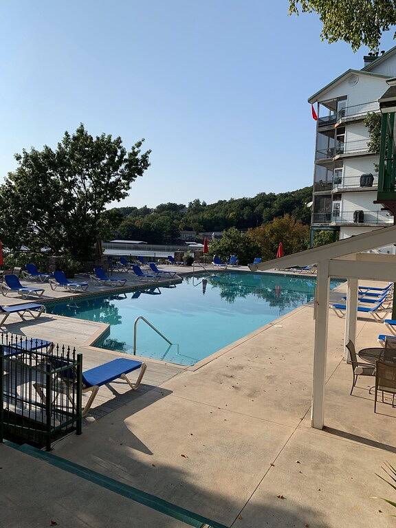 Ganze Wohnung, 3 Br; 2 Ba; Hafen Towne Eigentumswohnung; Scenic Main Channel View - Viel Spaß! in Lake Ozark, Lake of the Ozarks