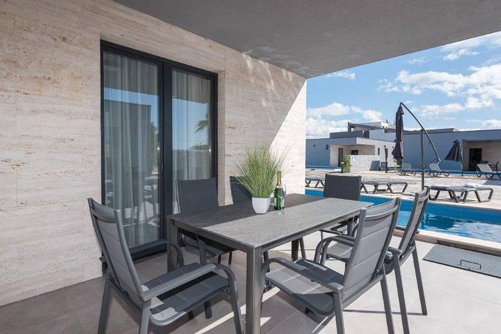 Villa pour 6 personnes, avec Sauna dans Vir - 2