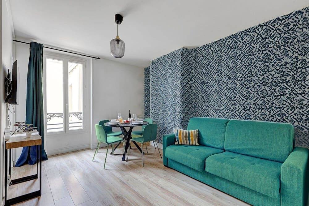 Entire apartment, 163 Mimoza Suite - Superb Apartment in Montreuil in Montreuil, Seine-Saint-Denis