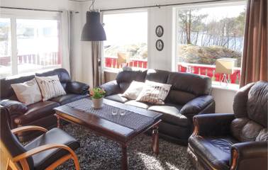 Vacation Rental for 10 Guests in Nordtveitgrend, Hardangerfjord, Picture 4
