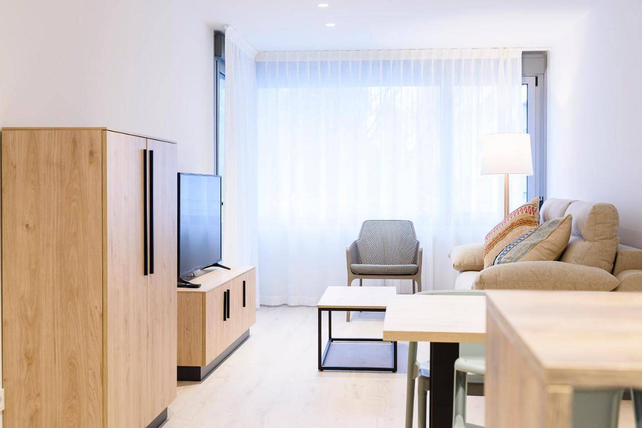 Aparthotel Salburua in Vitoria-Gasteiz, Cordillera Cantábrica