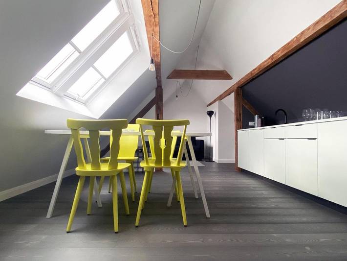 Ferienwohnung für 2 Personen, mit Terrasse und Garten sowie Ausblick in Forst an der Weinstraße