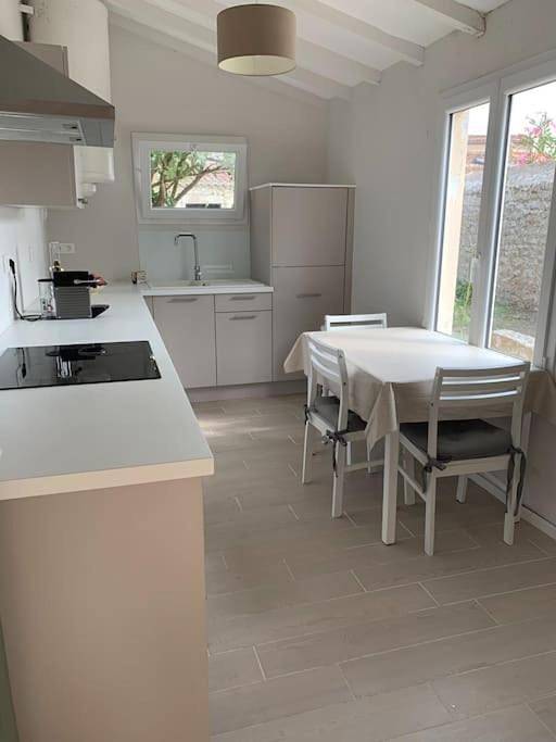 Two-Bedroom House in Île-d'Aix, Région de Rochefort