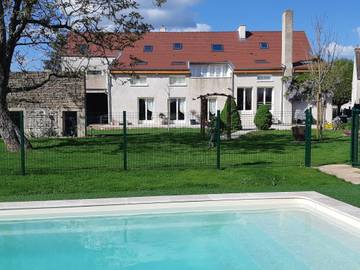 Ferienhaus für 2 Personen, mit Pool in Burgund