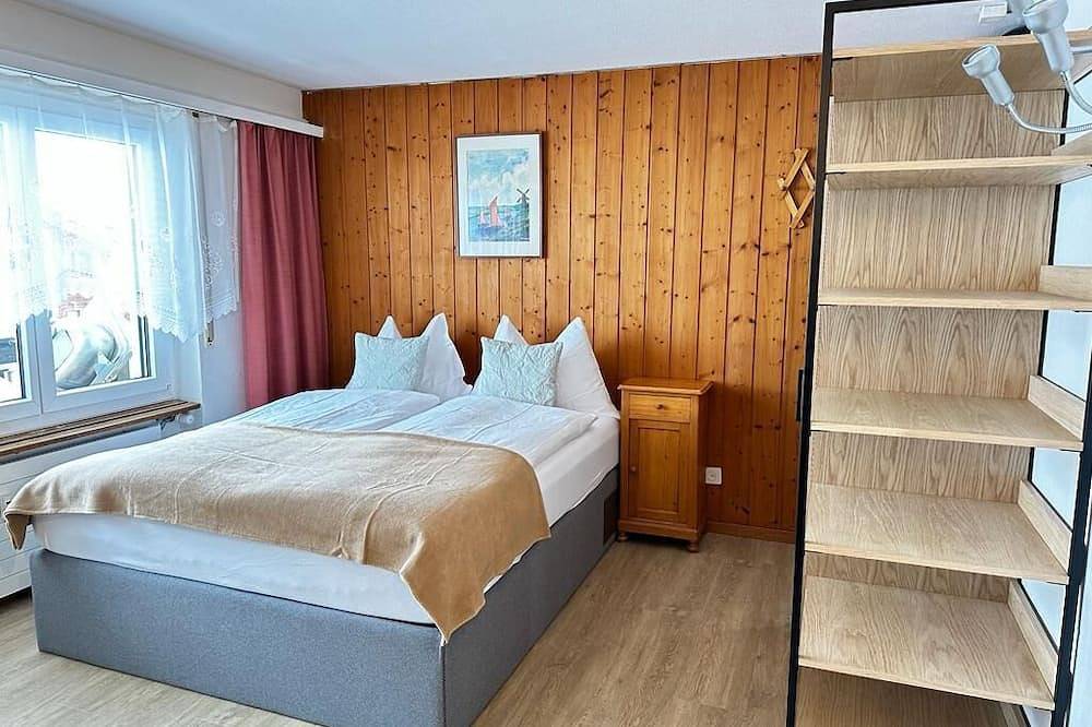Ganze Wohnung, Bergmagie mit sonnigem Südbalkon und Blick auf das Klein Matterhorn. in Täsch, Walliser Alpen