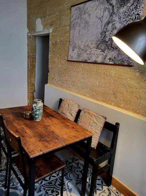 Appartement entier, T2 Duplex "Chez Évelyne" in Remoulins, Région de Nîmes