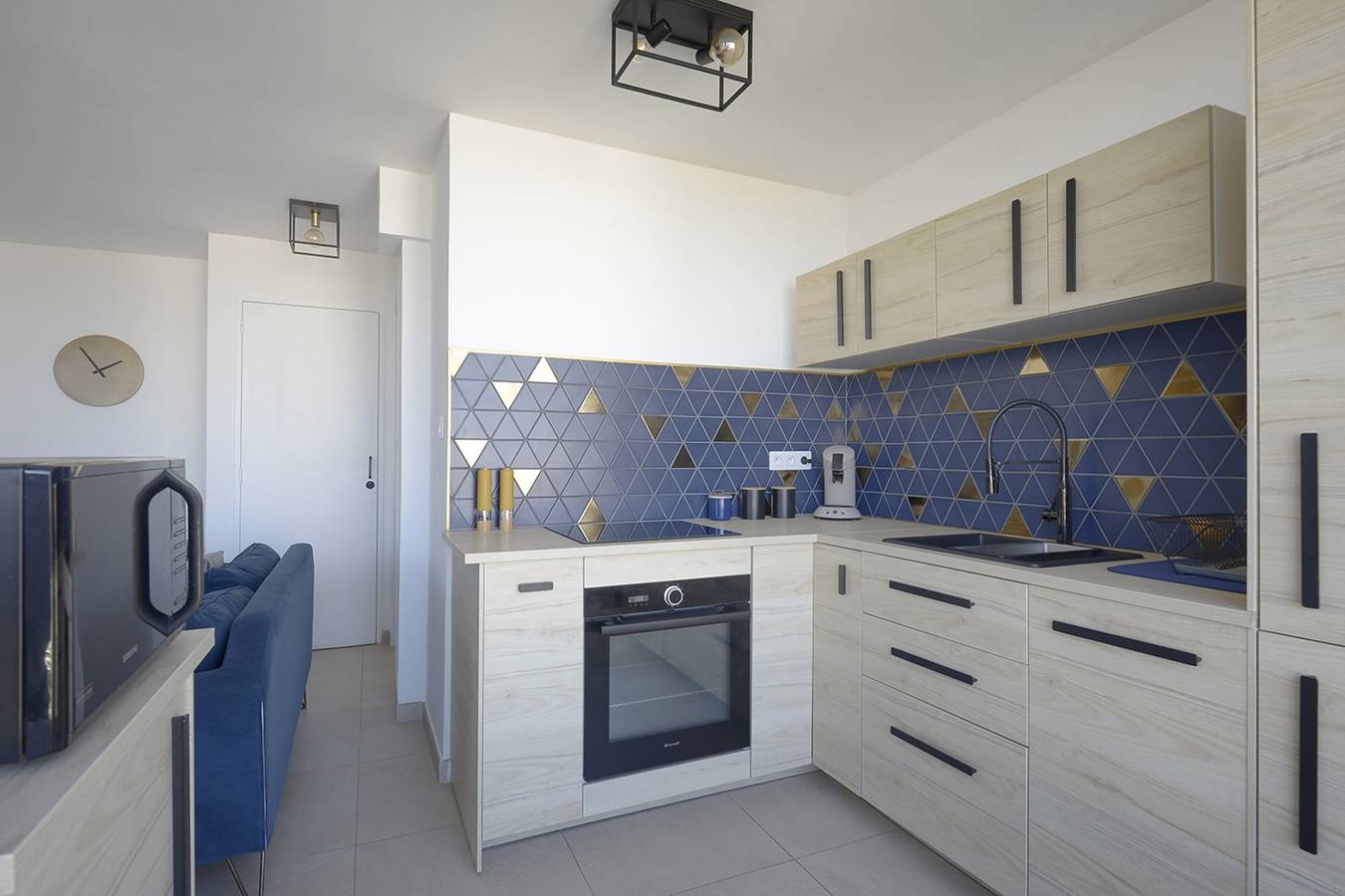 Ganze Wohnung, Charming 2 rooms with sea view, Marseille in Marseille, Marseille und Umgebung