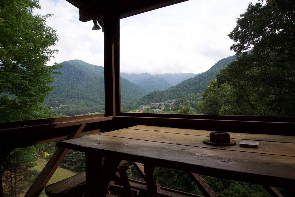 Talblick - 2 Schlafzimmer, 2 Bäder mit spektakulärer Aussicht in Blue Ridge Parkway, Maggie Valley