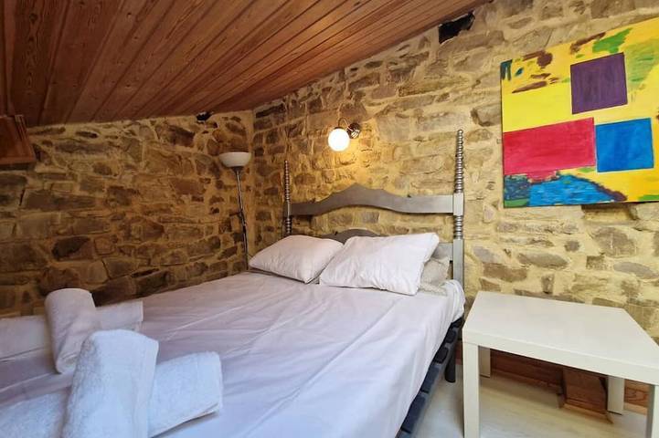 Apartamento entero, 14A04 Casa de piedra Colunga by R2R Consulting in Colunga, Costa Verde