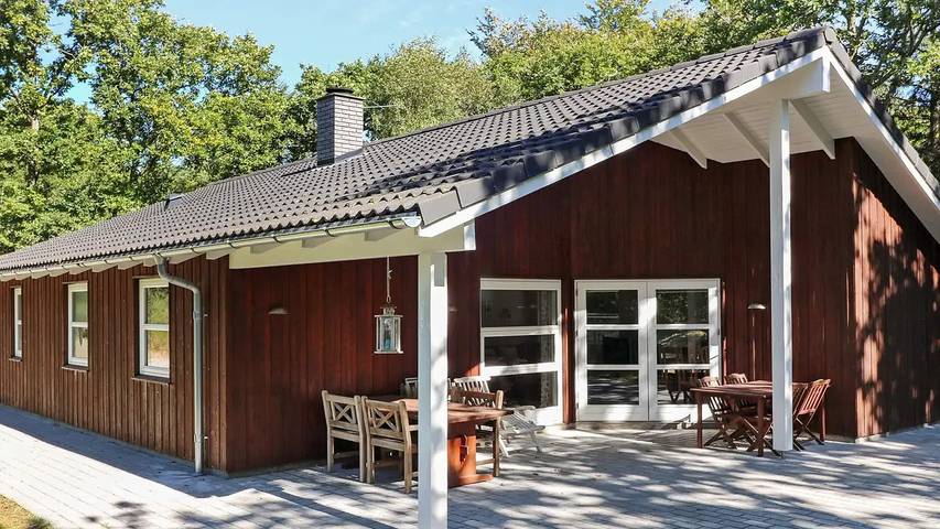Ferienhaus für 7 Personen, mit Whirlpool und Terrasse sowie Sauna in Himmerland