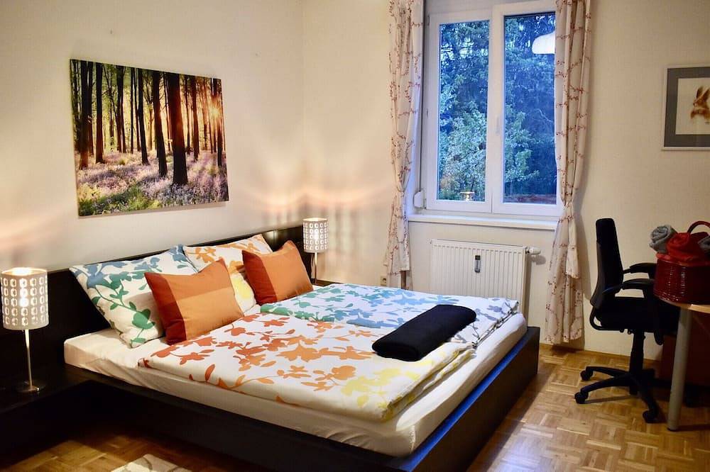 Entire apartment, Sunny Apartment 3 Bedrooms Garden|Graz| Free Parking|Pet friendly in Graz, Steirerland