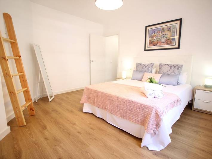 Ganze Ferienwohnung, Ferienwohnung für 6 Personen mit Terrasse in Altstadt Málaga, Malaga