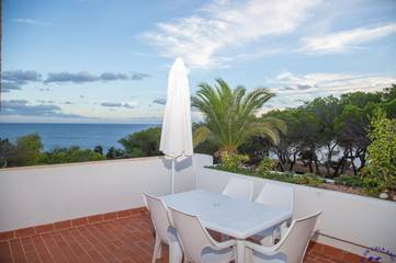 Gîte pour 5 personnes, avec vue et terrasse à Cala Llenya