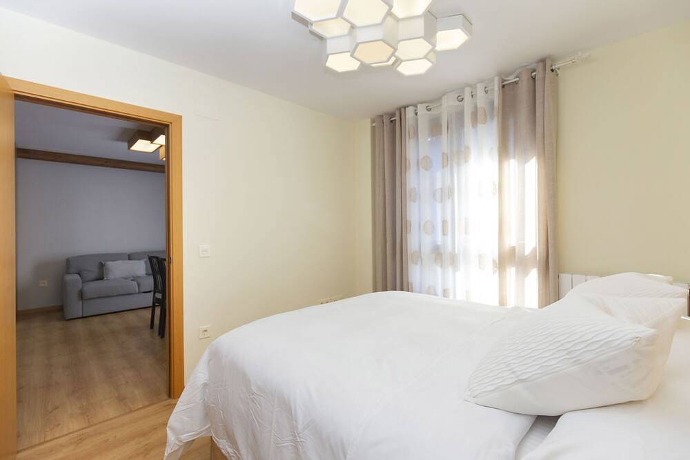 Entire apartment, Casa Lite by Bevalle in Escarrilla, Sallent de Gállego