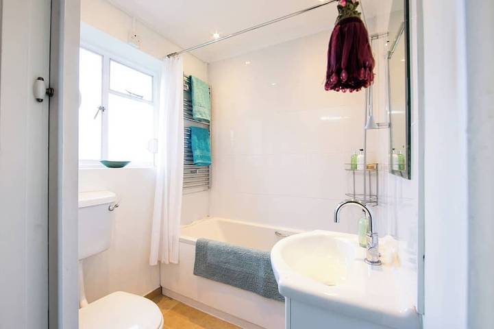 Alojamiento de 2 habitaciones en Guildford in Shere, Guildford