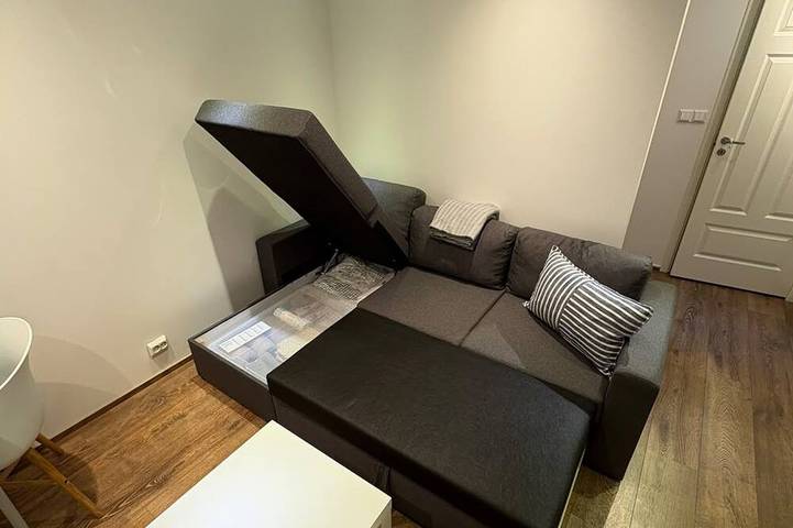 Entire apartment, Peaceful Stavanger Apartment with Private Entrance & Free Parking in Hinna, Stavanger
