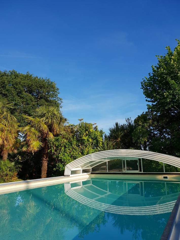 Gîte pour 3 personnes, avec jardin et piscine