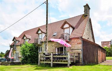 Gîte pour 6 personnes, avec vue sur le lac ainsi que jardin et terrasse dans Vire Normandie