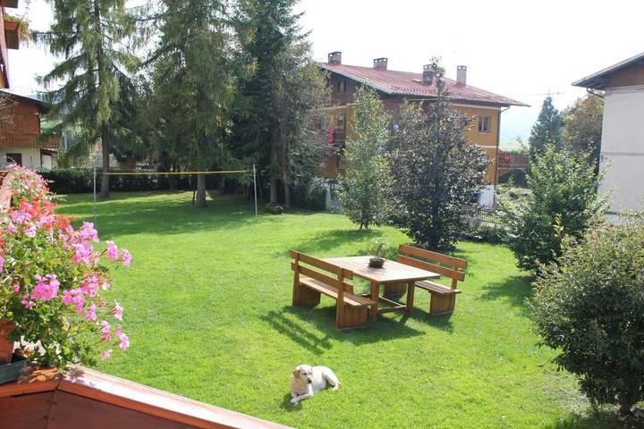 Location de vacances pour 2 personnes, avec vue et jardin à Asiago - 2