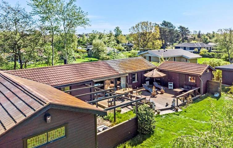Ferienhaus für 7 Personen, mit Garten