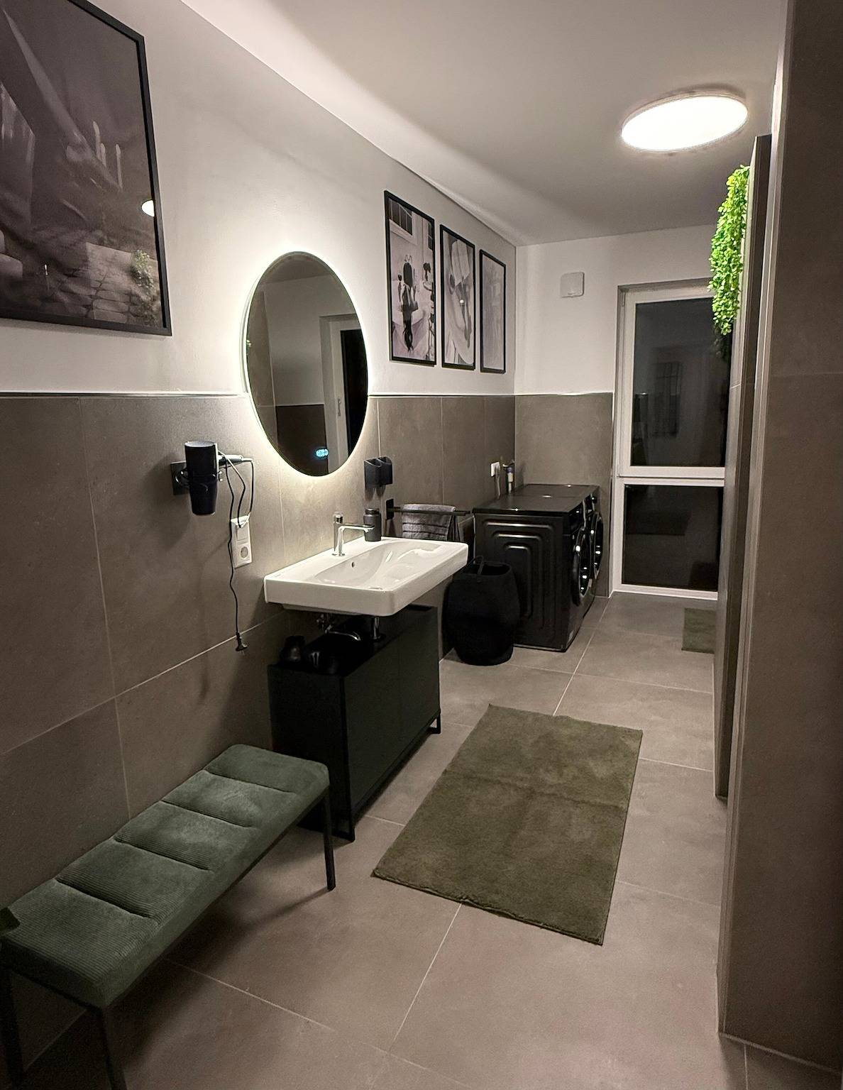 Ganze Wohnung, Noahs ferienoase - Luxusappartement, barrierefrei, Neubauwohnung, Stadtnähe, Bahnhofsnähe in Schortens, Nordseeküste