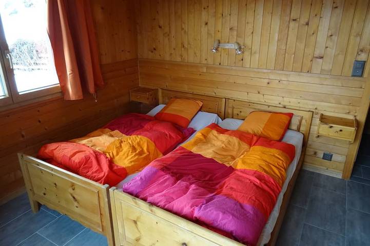 Gîte pour 8 personnes, avec jardin et piscine à Chamoson - 3