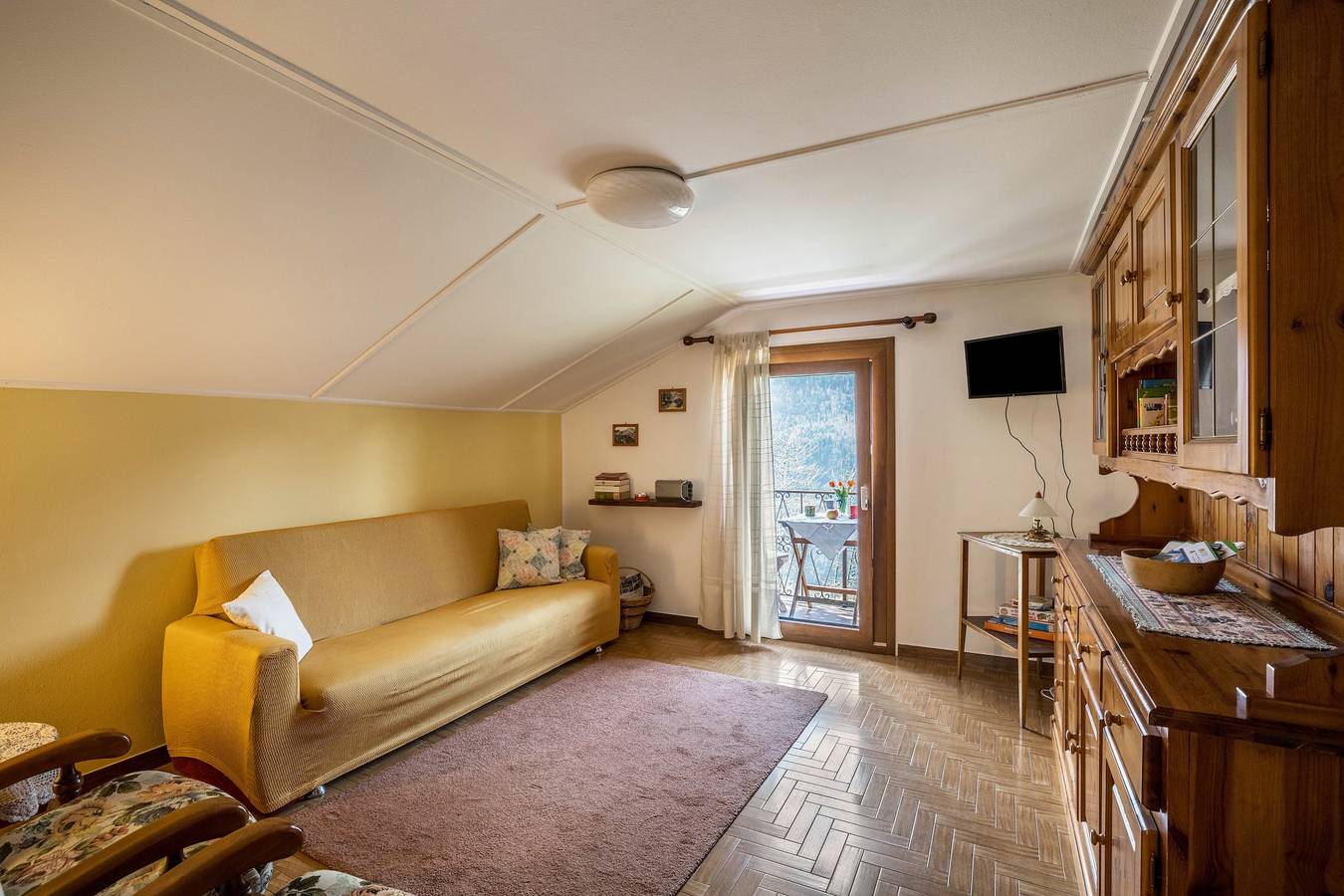 Ganze Wohnung, Ferienwohnung "La Mansarda di Chiara e Silvio" in der Nähe des Skigebiets mit Bergblick in Trasquera, Verbano-Cusio-Ossola