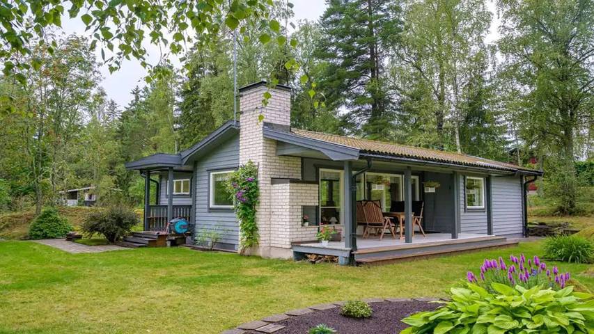 Ferienhaus für 7 Personen, mit Balkon in Flen