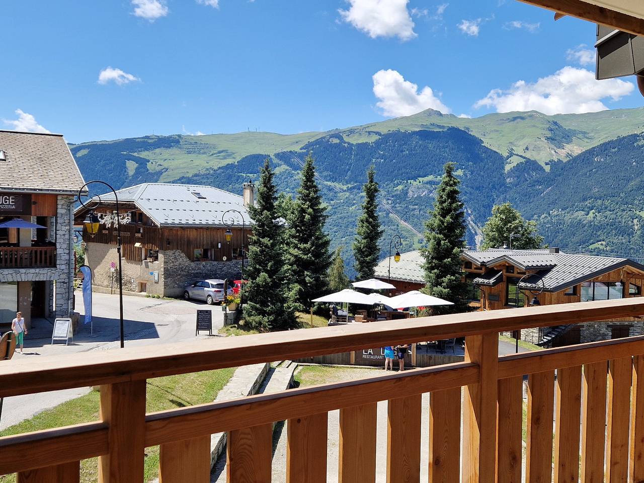 Appartement entier, Superbe appartement à Plagne Montalbert, proche des pistes avec wifi et parking in La Plagne, Aime-la-Plagne