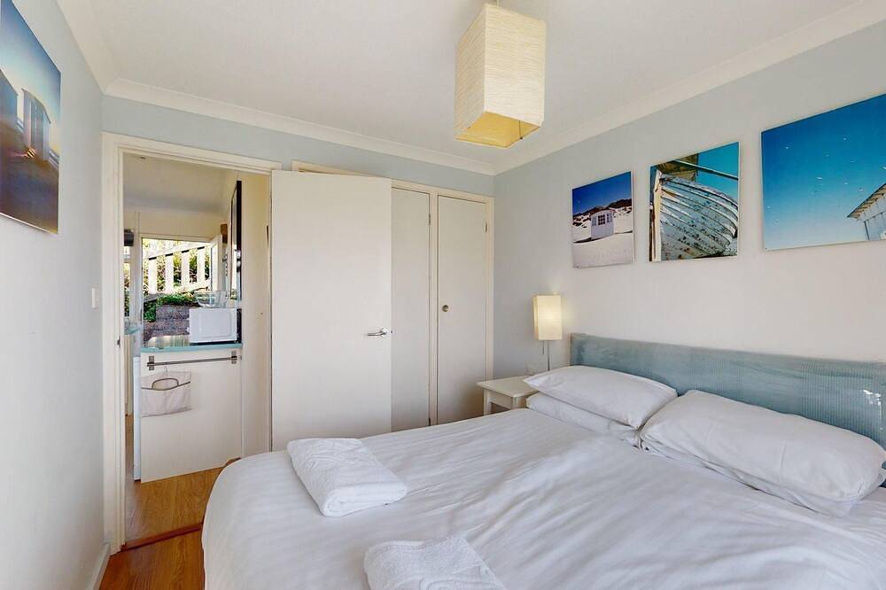 Entire apartment, E28 Hi-Up, Riviere Towans in Hayle, Cornwall