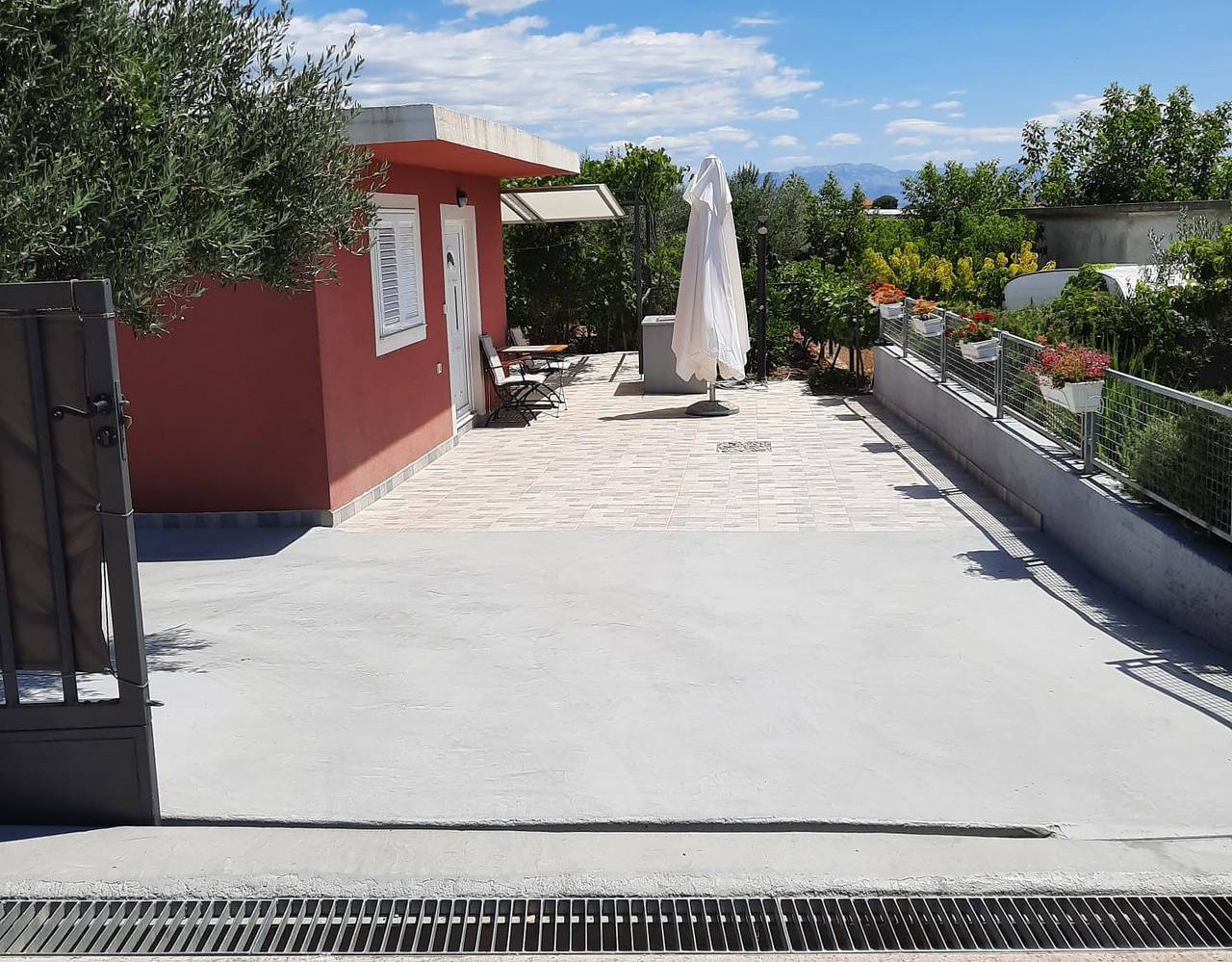 Ganze Wohnung, Studio Appartement mit Terrasse Seget Donji, Trogir As-23533-a in Trogir, Split-Dalmatien