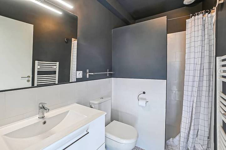 Location de vacances pour 6 personnes, avec jardin, animaux acceptés à Saint-Maximin (Nimes) - 4