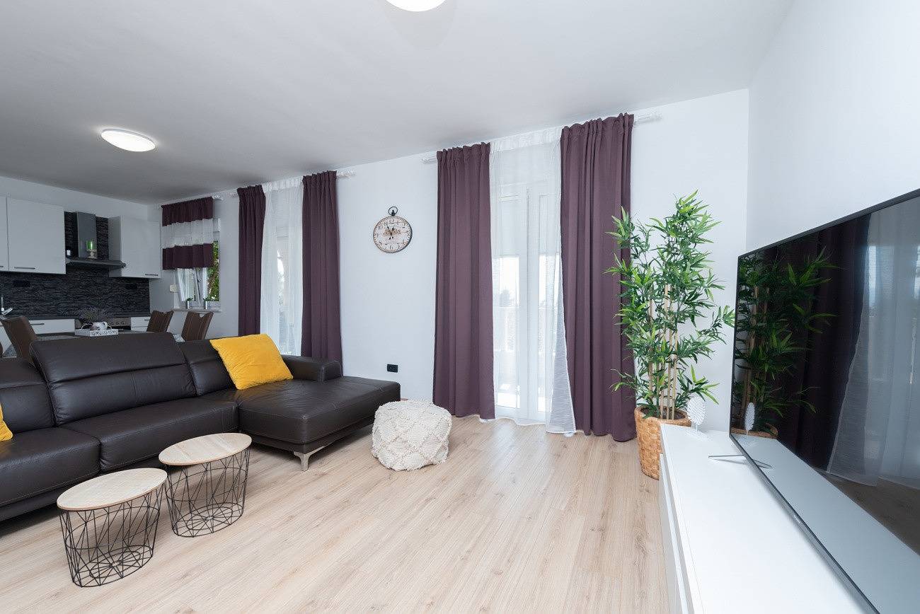 Appartamento vacanze a Duće a partire da 214€ a notte