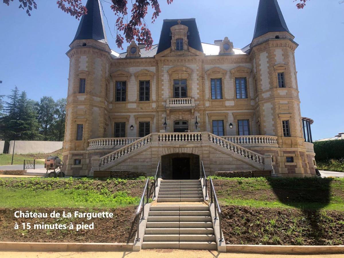 Appartement entier, Appartement au coeur de Cours La Ville in Cours-la-Ville, Région de Villefranche-sur-Saône
