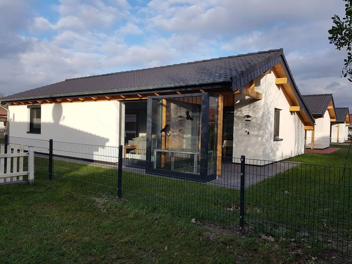 Ferienhaus mit Meerblick für 4 Personen, mit Terrasse und Garten am Jadebusen