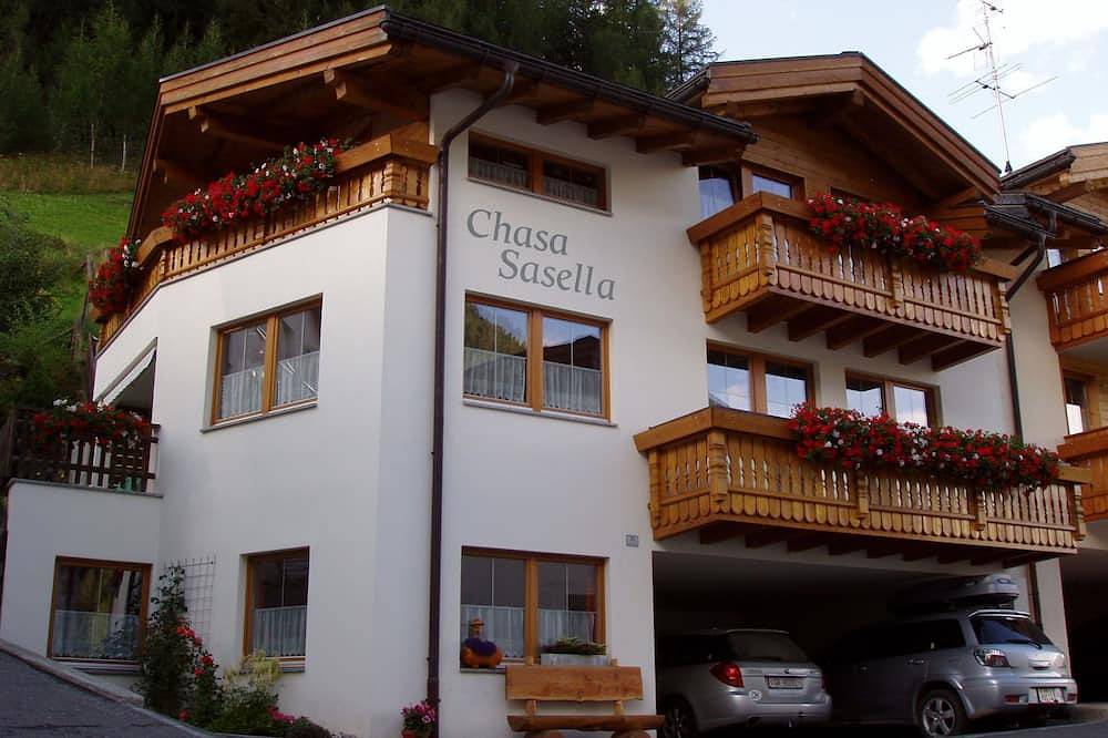 Ganze Wohnung, Chasa Sasella, (Samnaun-Compatsch). in Compatsch (Samnaun), Samnaun
