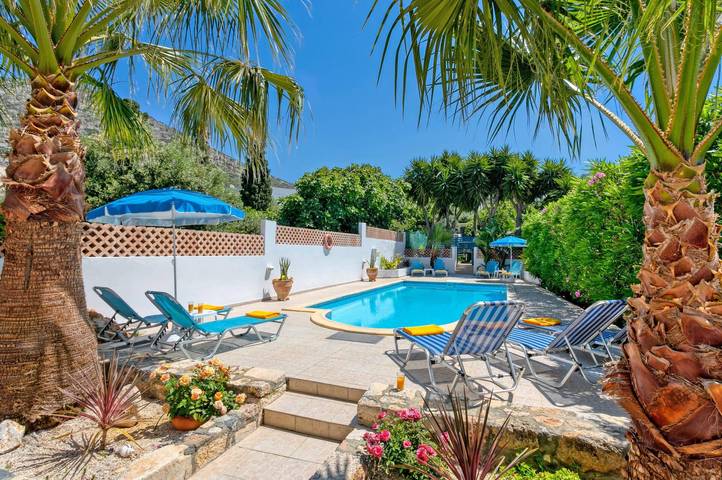 Location de vacances pour 9 personnes, avec jardin à Chersónissos - 2