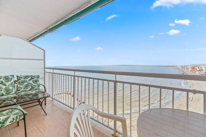 Gîte pour 6 personnes, avec balcon à Santa Pola