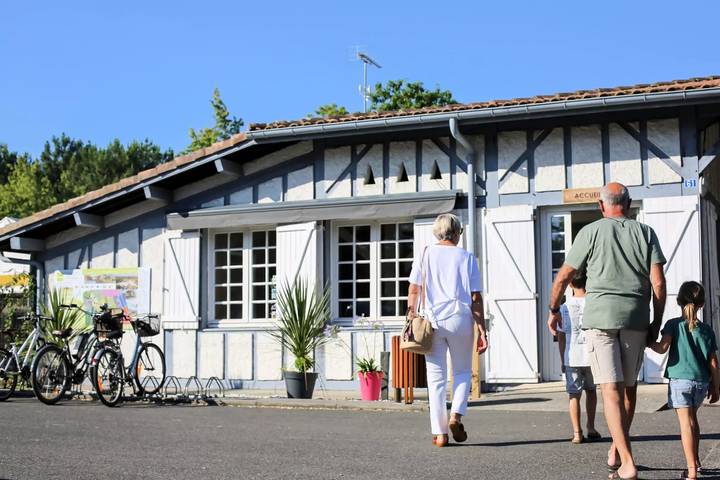 Gîte pour 5 personnes, avec terrasse et piscine dans Etang De Soustons - 3