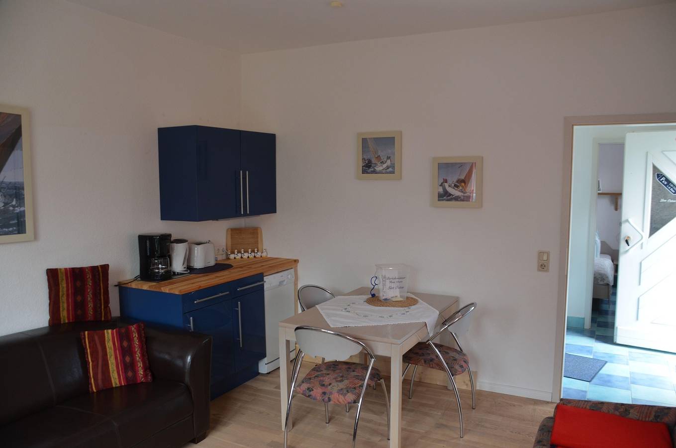 Ganze Ferienwohnung, Lütt Osten - 300 Meter bis zum Strand in Klein Zicker, Mönchgut