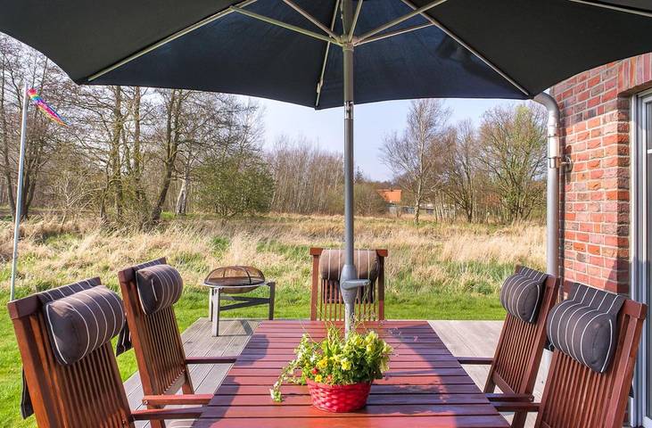 Ferienhaus für 6 Personen, mit Terrasse und Garten in Prerow - 2