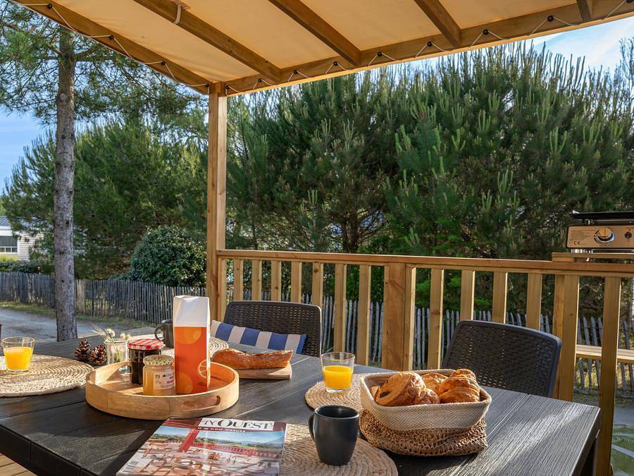 Camping La Plage de Riez   - Mobilhome 4 personnes - Mobil-home Playa Tv Plancha - 2 chambres - 4 personnes in Saint-Hilaire-de-Riez, Vendée